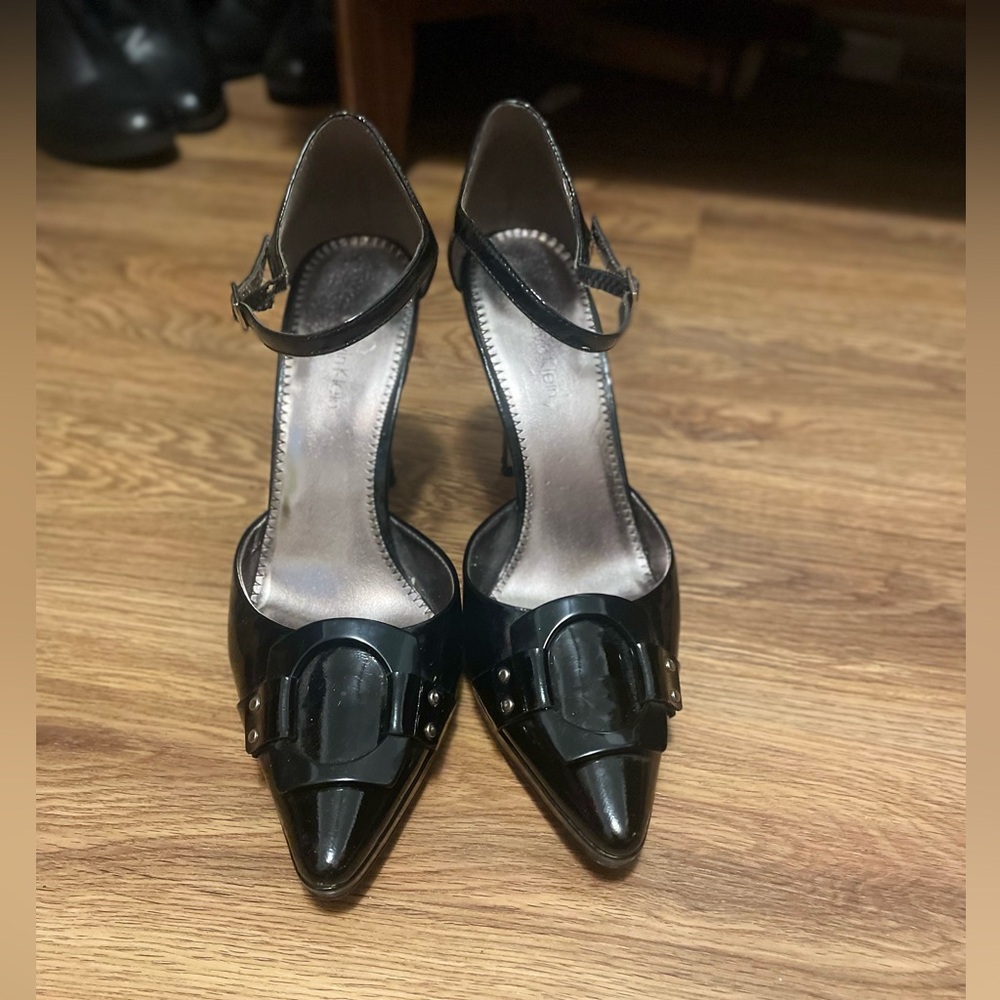 Calvin Klein Vincent Black Patent Leather Closed Toed Sling Back Heel 9